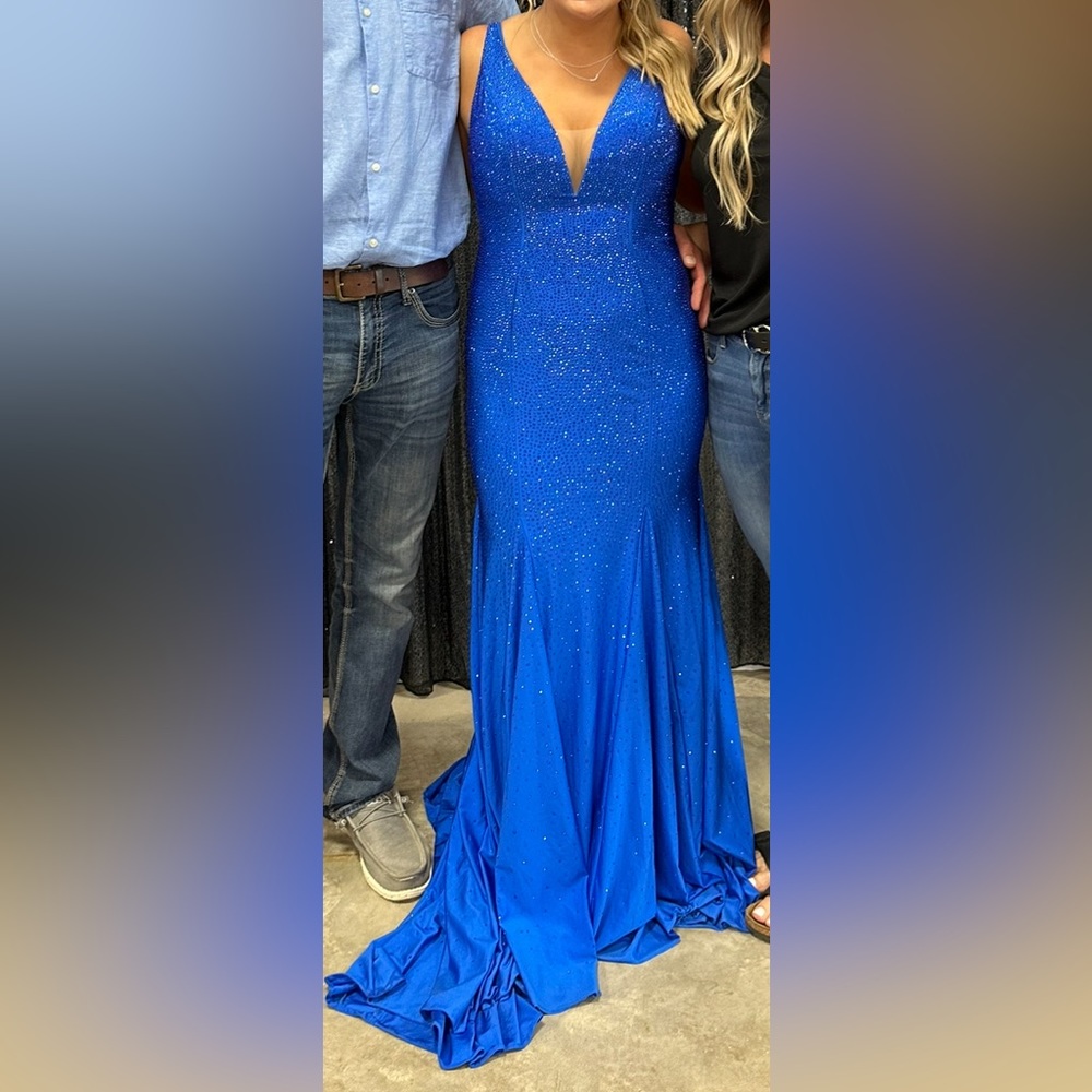 Prom Dress - Picture 4 of 7